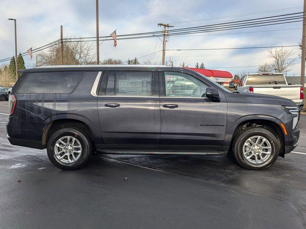 new 2025 Chevrolet Suburban car, priced at $77,015