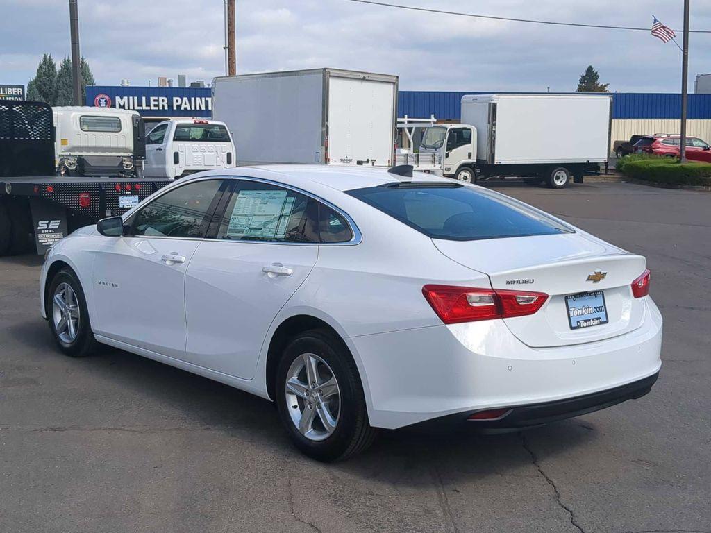 new 2025 Chevrolet Malibu car, priced at $25,945