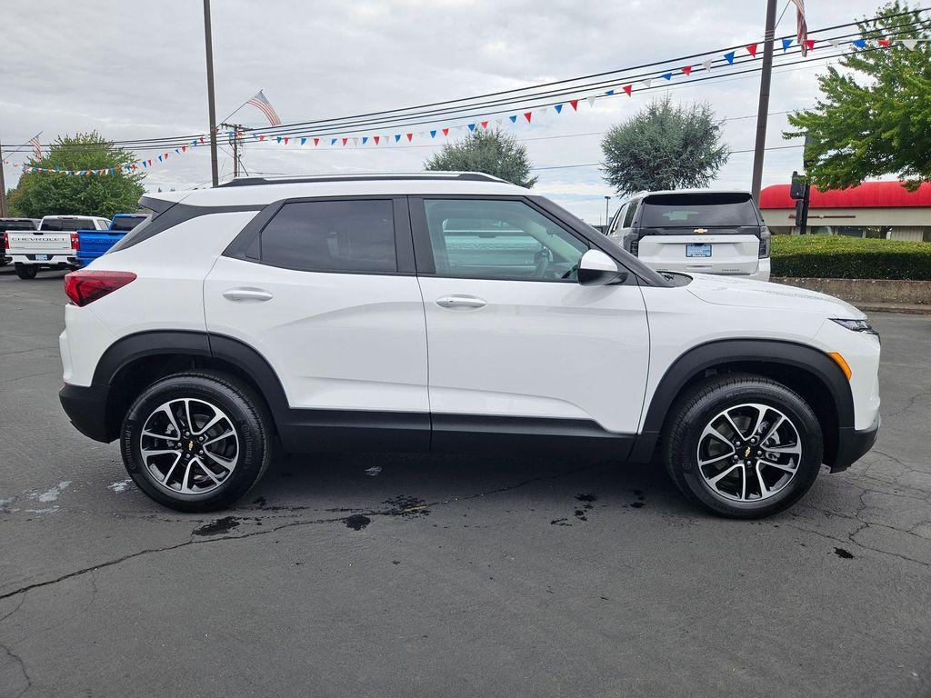 new 2026 Chevrolet TrailBlazer car, priced at $28,065