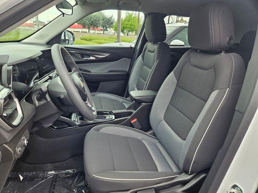 new 2026 Chevrolet TrailBlazer car, priced at $28,065