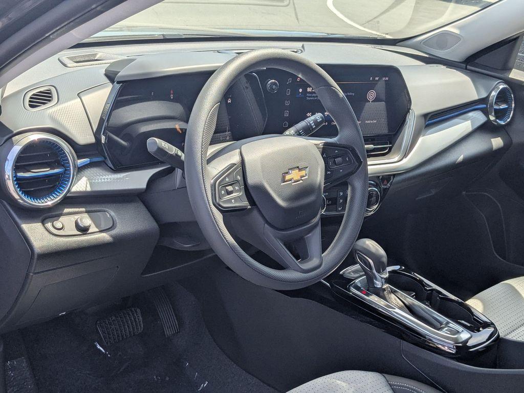 new 2025 Chevrolet Trax car, priced at $24,669