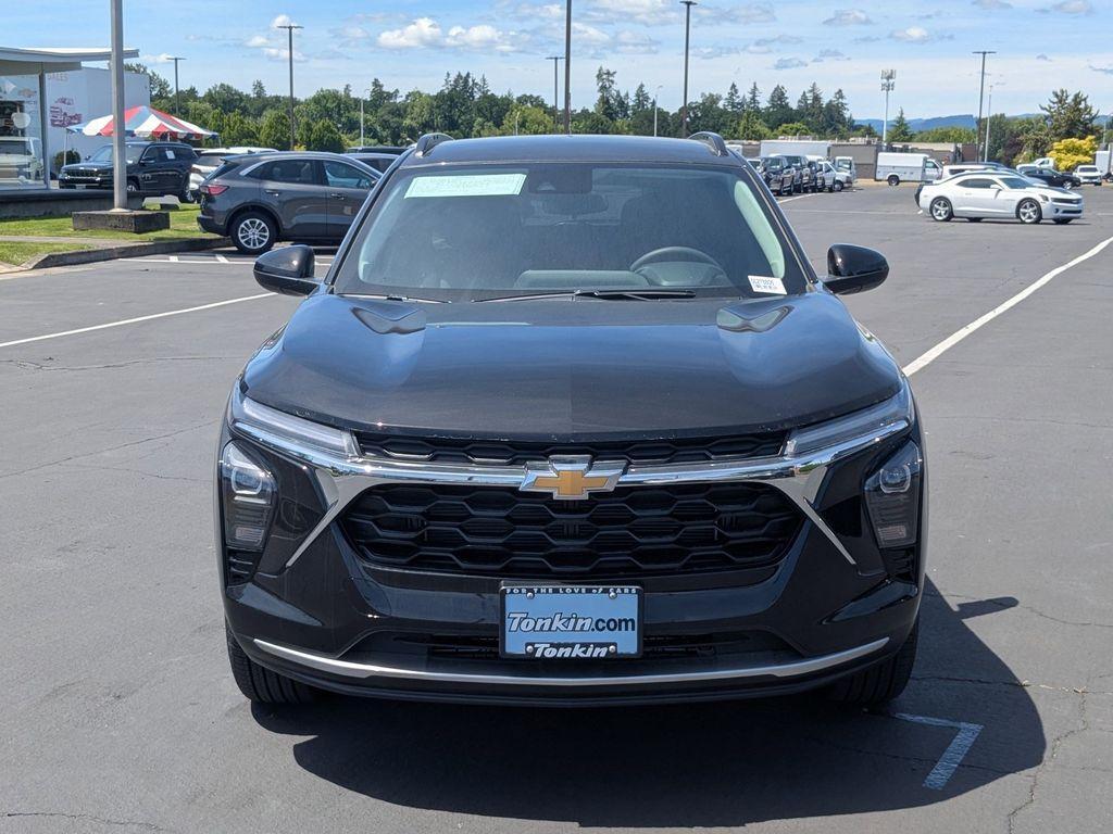 new 2025 Chevrolet Trax car, priced at $24,669