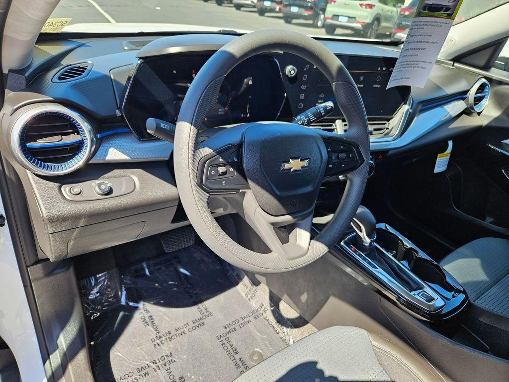new 2025 Chevrolet Trax car, priced at $23,716
