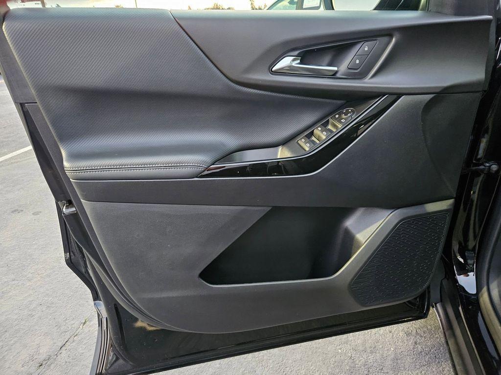 new 2026 Chevrolet Equinox car, priced at $31,459