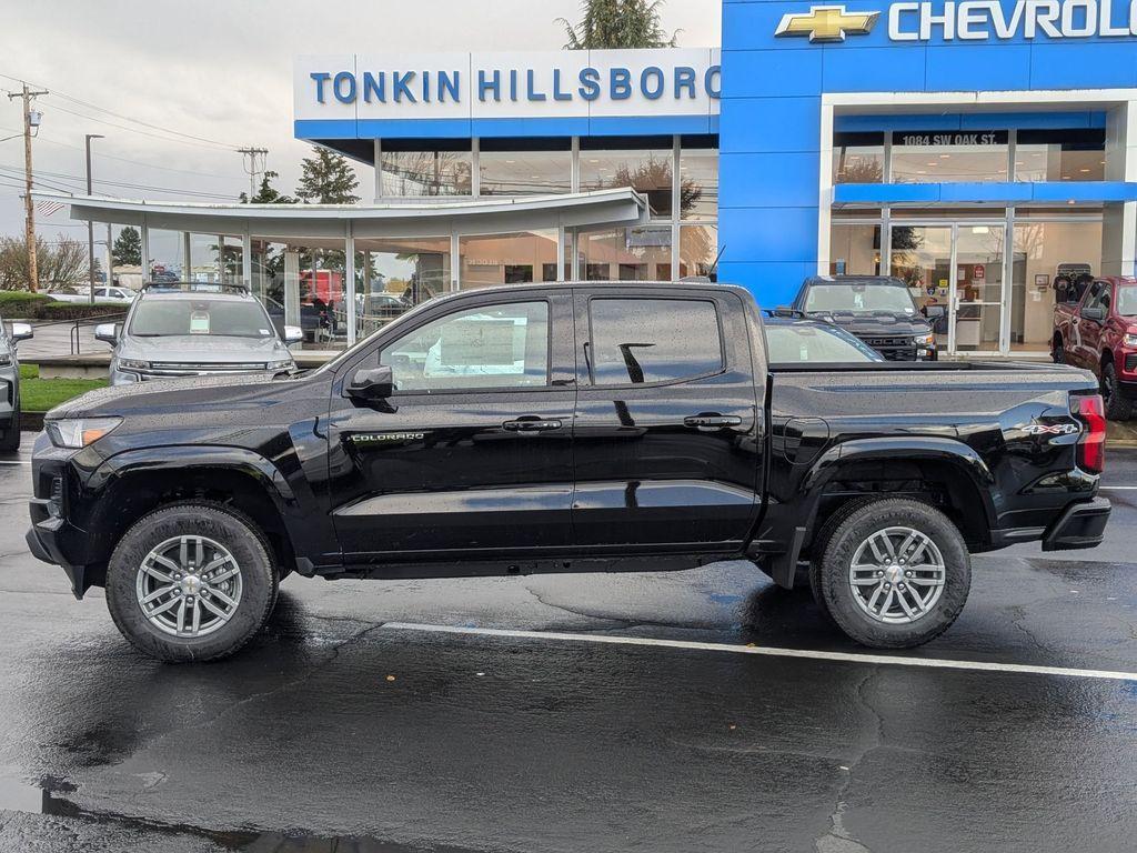 new 2024 Chevrolet Colorado car, priced at $41,250