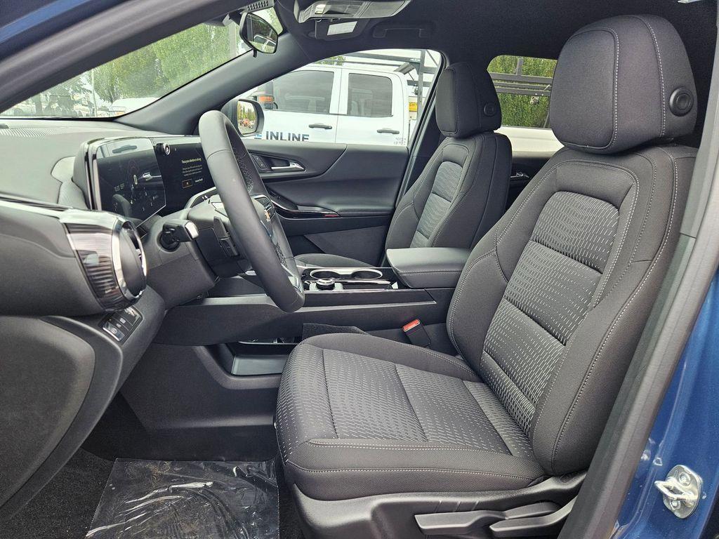 new 2026 Chevrolet Equinox car, priced at $29,444