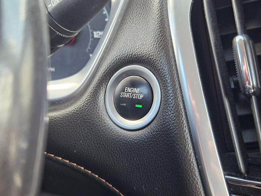 used 2019 Chevrolet Traverse car, priced at $17,667