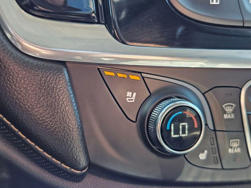 used 2019 Chevrolet Traverse car, priced at $23,699