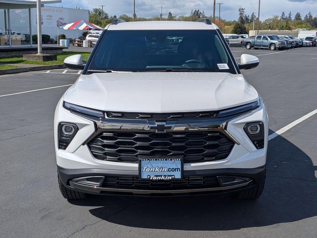 new 2025 Chevrolet TrailBlazer car, priced at $32,129