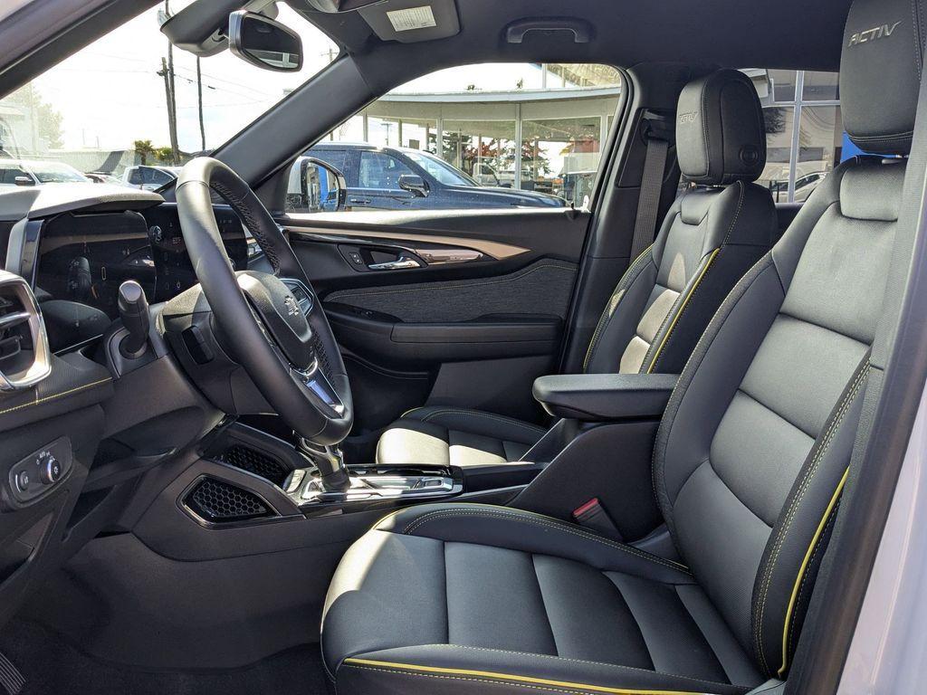 new 2025 Chevrolet TrailBlazer car, priced at $32,129