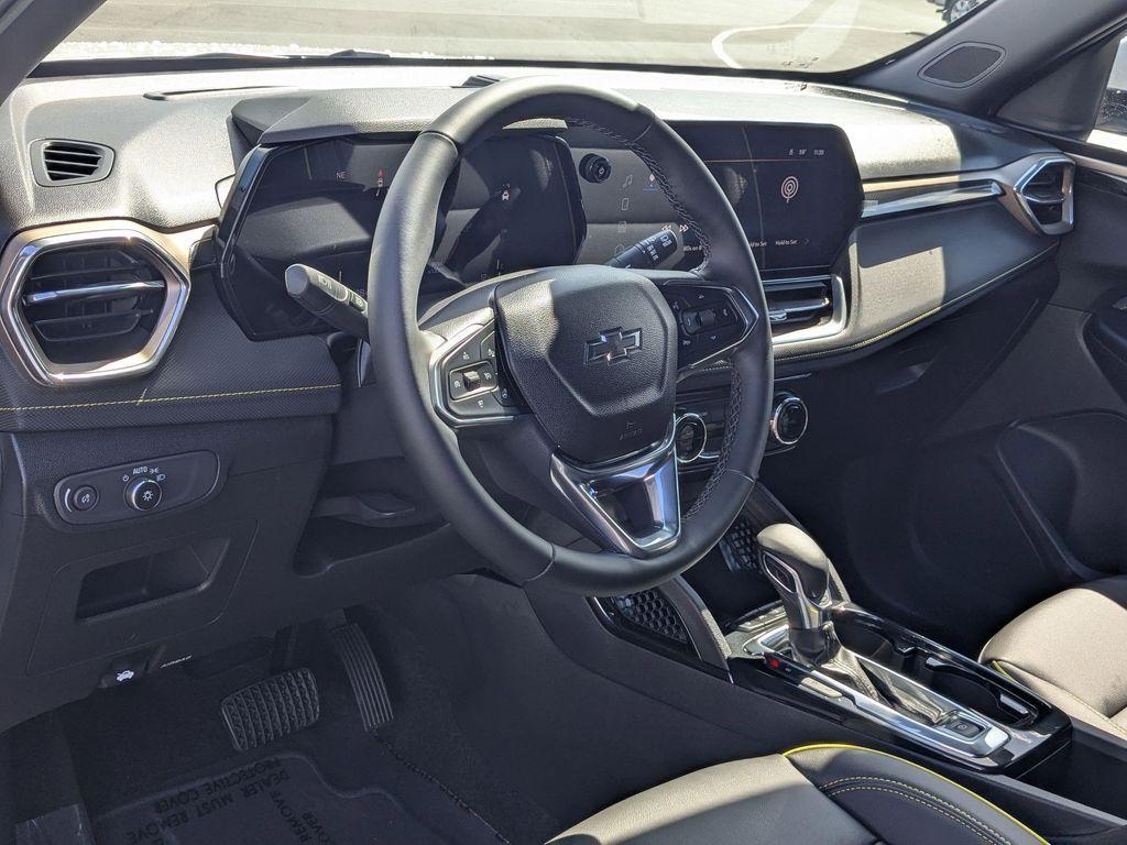 new 2025 Chevrolet TrailBlazer car, priced at $32,129