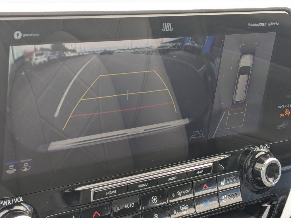 used 2021 Toyota Highlander Hybrid car, priced at $38,295