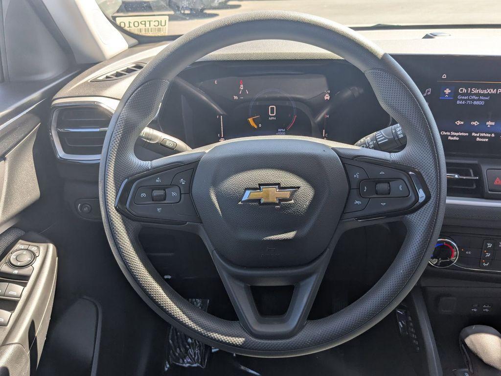 used 2025 Chevrolet TrailBlazer car, priced at $27,048