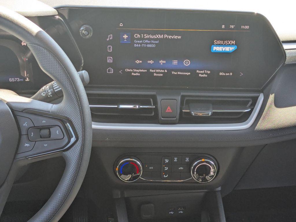 used 2025 Chevrolet TrailBlazer car, priced at $29,995
