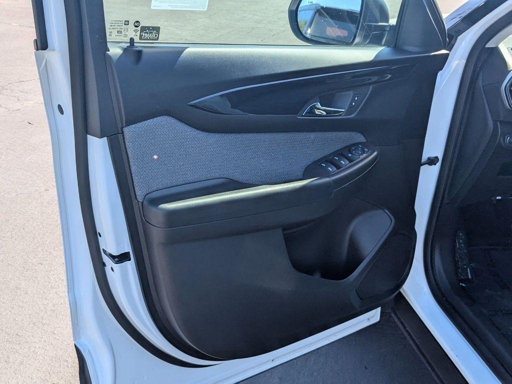 used 2025 Chevrolet TrailBlazer car, priced at $29,995