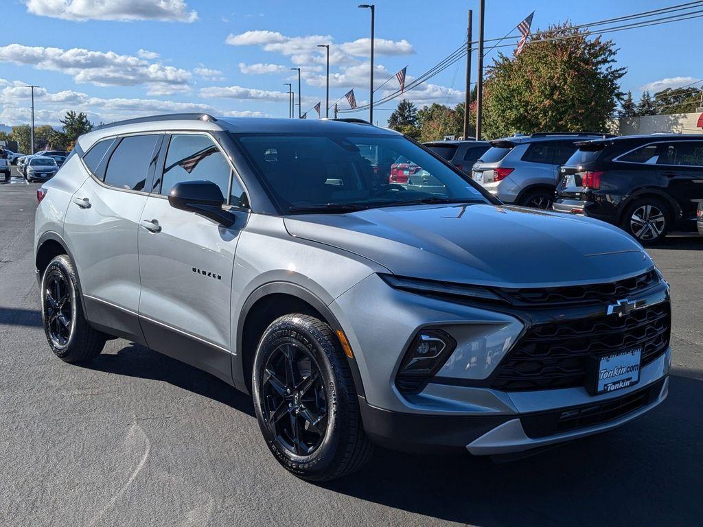 new 2025 Chevrolet Blazer car, priced at $39,980