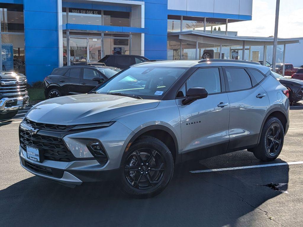 new 2025 Chevrolet Blazer car, priced at $39,980