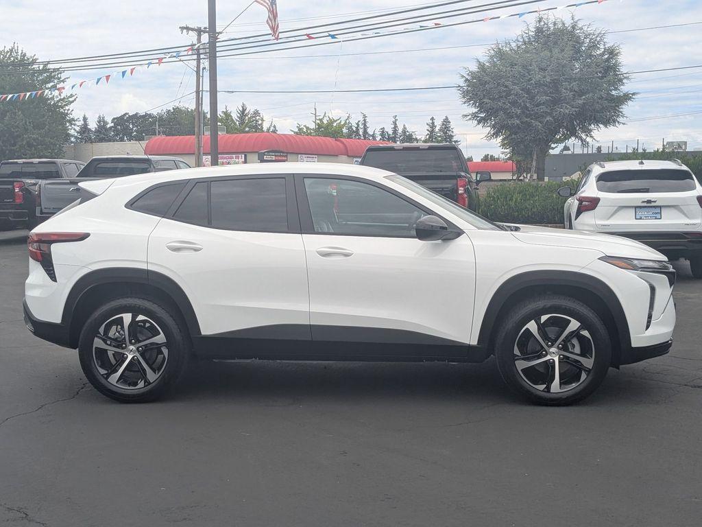 new 2025 Chevrolet Trax car, priced at $23,444