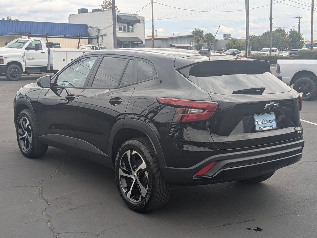 new 2025 Chevrolet Trax car, priced at $28,444