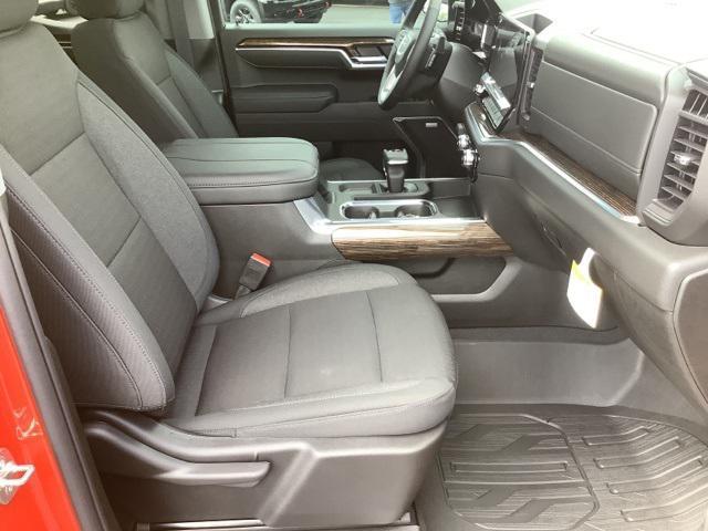new 2025 GMC Sierra 1500 car, priced at $55,494