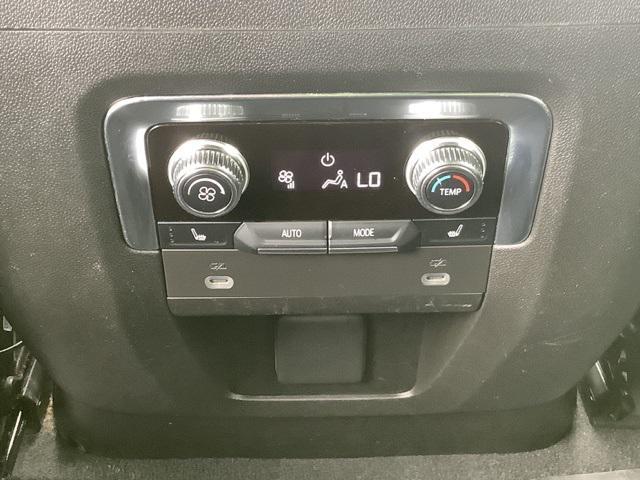 used 2022 GMC Yukon XL car, priced at $53,990