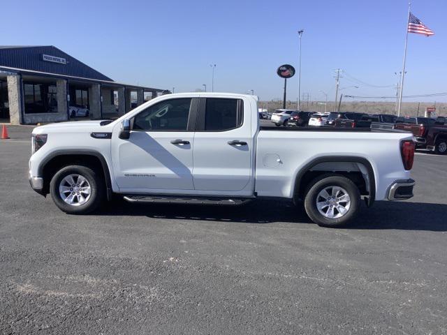 new 2025 GMC Sierra 1500 car, priced at $43,674