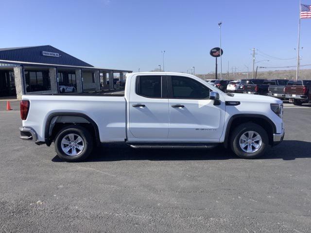 new 2025 GMC Sierra 1500 car, priced at $43,674