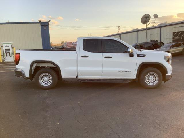 new 2025 GMC Sierra 1500 car, priced at $43,674