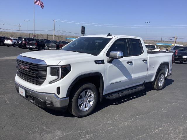 new 2025 GMC Sierra 1500 car, priced at $43,674