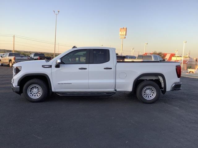 new 2025 GMC Sierra 1500 car, priced at $43,674