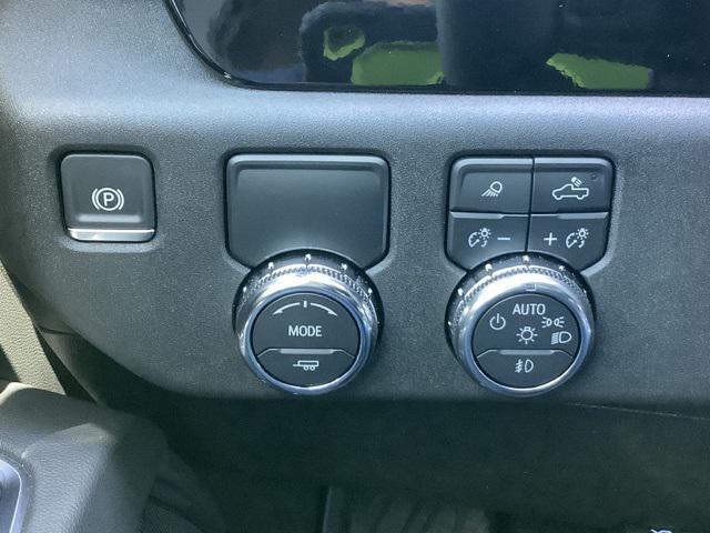 new 2025 GMC Sierra 1500 car, priced at $55,494