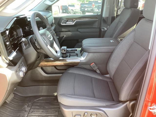 new 2025 GMC Sierra 1500 car, priced at $58,444