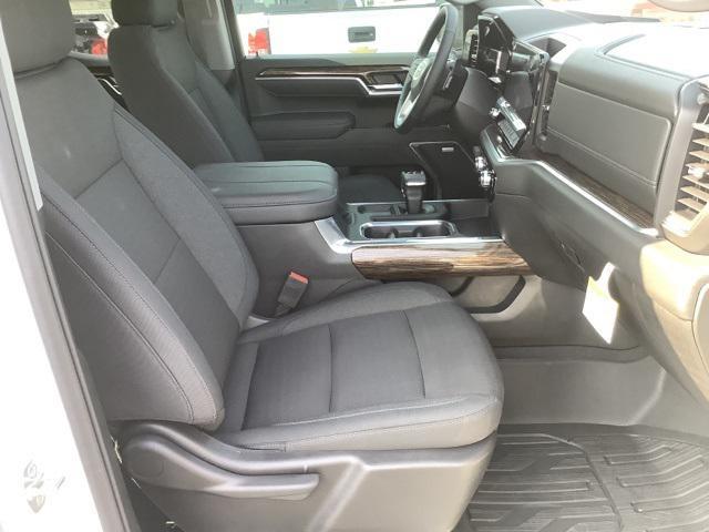 new 2025 GMC Sierra 1500 car, priced at $58,699