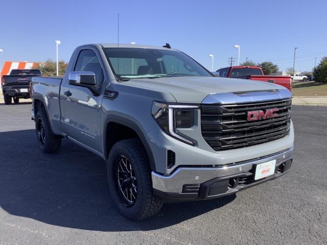 new 2025 GMC Sierra 1500 car, priced at $44,915