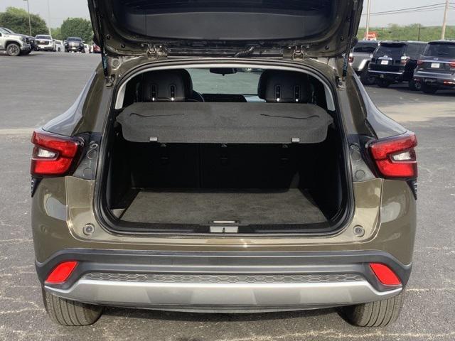 used 2024 Chevrolet Trax car, priced at $22,810