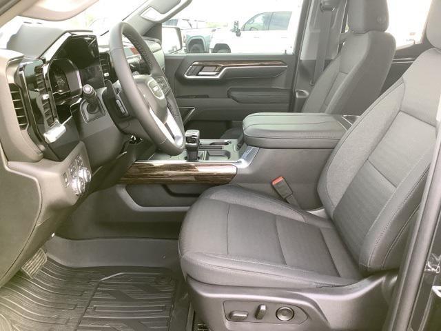 new 2025 GMC Sierra 1500 car, priced at $58,650