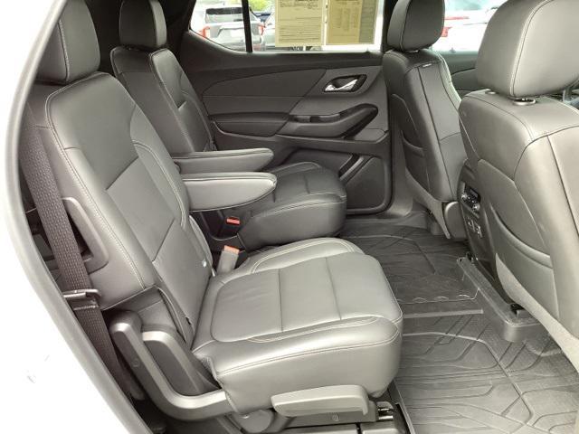 used 2022 Chevrolet Traverse car, priced at $28,600