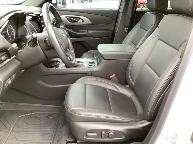 used 2022 Chevrolet Traverse car, priced at $28,600