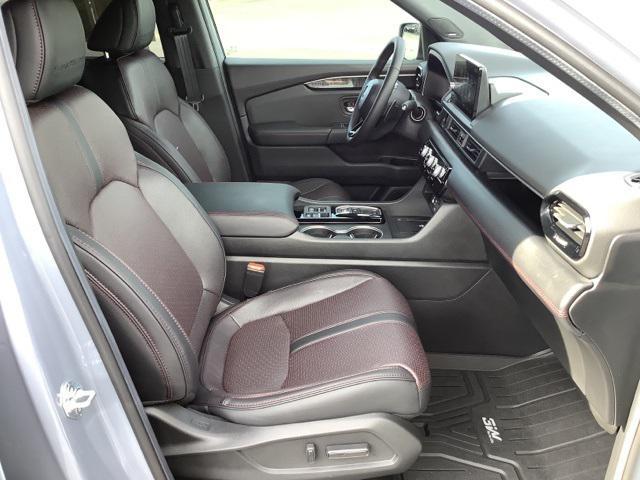 used 2025 Honda Pilot car, priced at $46,990