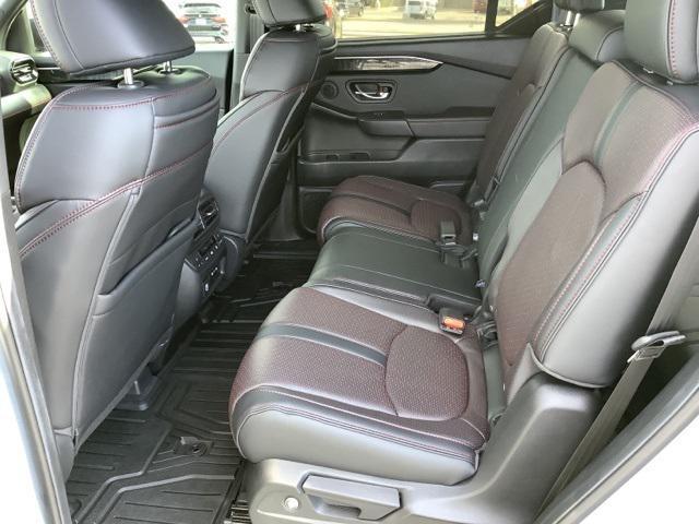 used 2025 Honda Pilot car, priced at $46,990