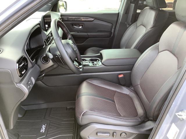 used 2025 Honda Pilot car, priced at $46,990