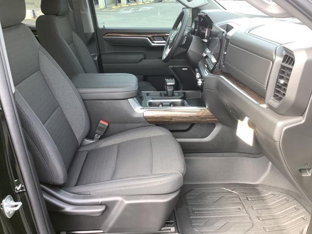 new 2025 GMC Sierra 1500 car, priced at $59,194