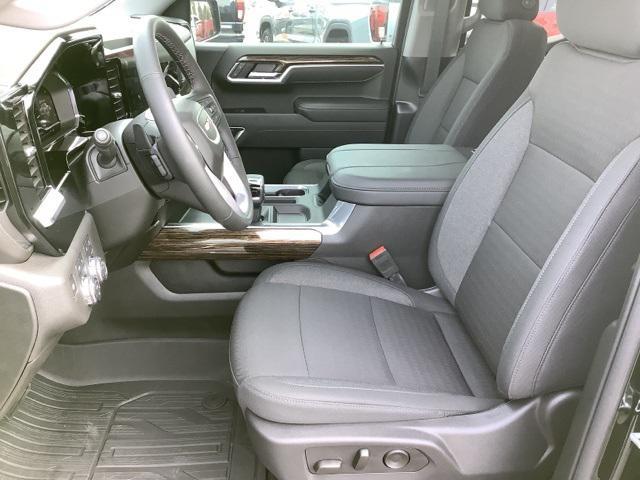 new 2025 GMC Sierra 1500 car, priced at $59,194