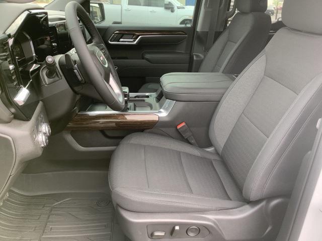 new 2025 GMC Sierra 1500 car, priced at $55,749