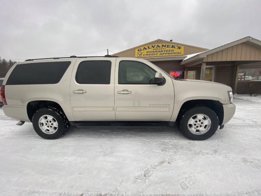 used 2013 Chevrolet Suburban car, priced at $10,990