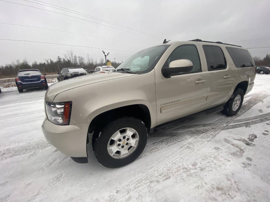 used 2013 Chevrolet Suburban car, priced at $10,990