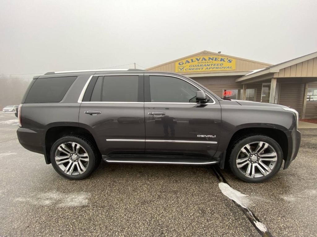 used 2017 GMC Yukon car, priced at $27,990