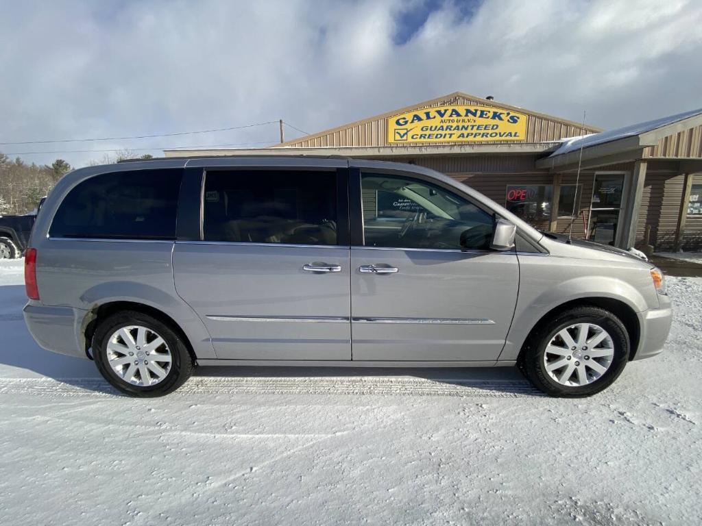 used 2016 Chrysler Town & Country car, priced at $7,990