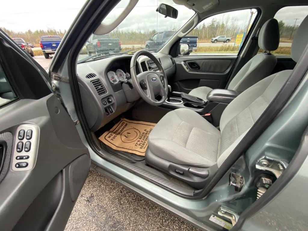 used 2007 Ford Escape Hybrid car, priced at $2,990