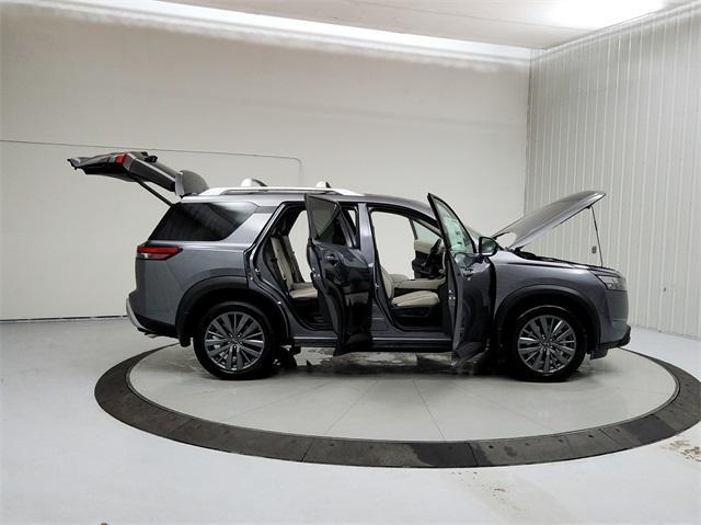 new 2025 Nissan Pathfinder car, priced at $48,100